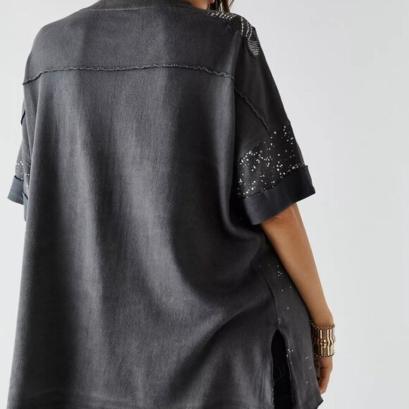 Free People Howlin Tee Womens Medium Washed Black Studded Embellished EUC - Picture 2 of 10